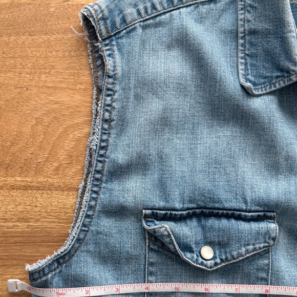 Gap | M | Sleeveless Denim Shirt - Picture 7 of 11